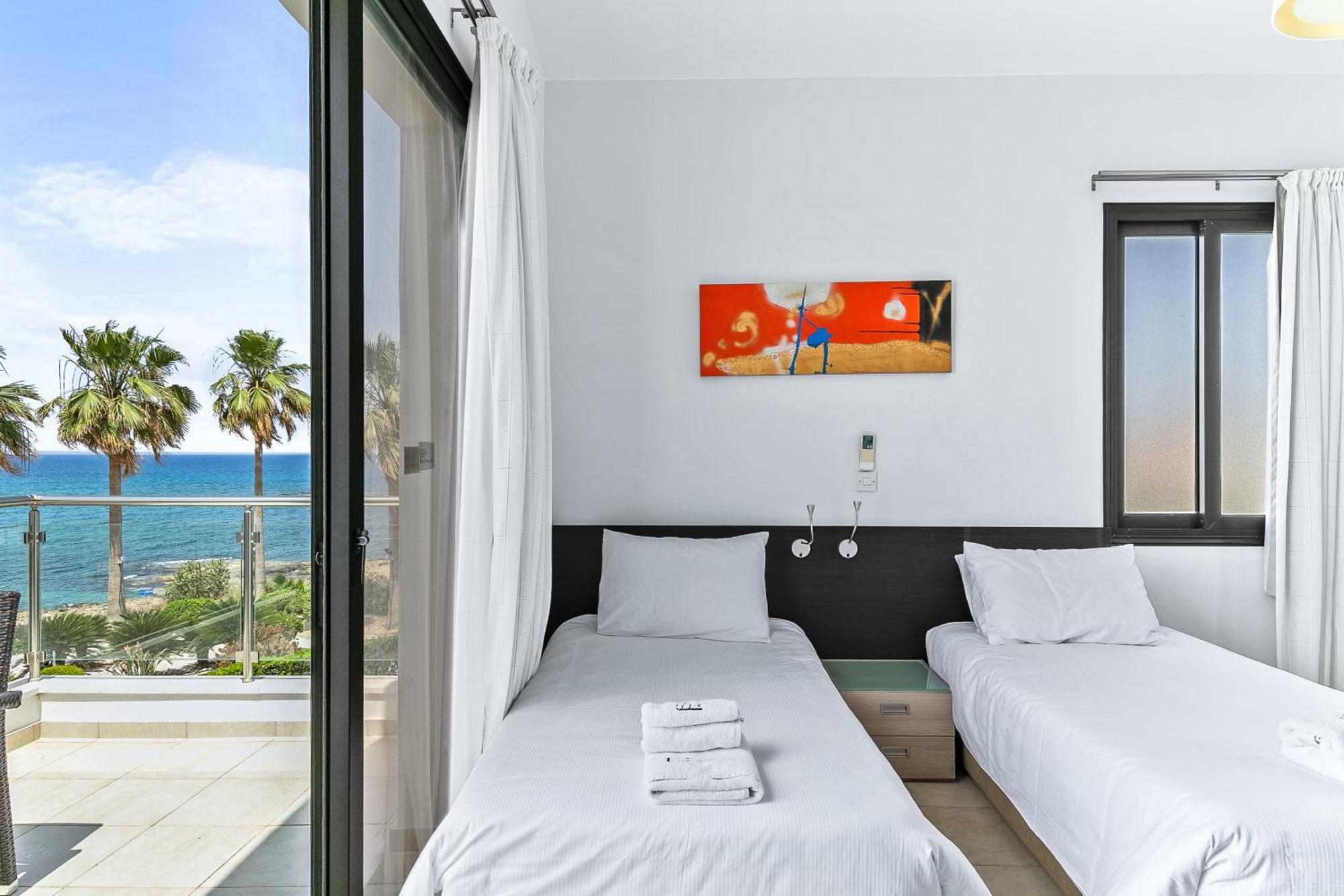Platzia Beach Villas Paphos Luaran gambar