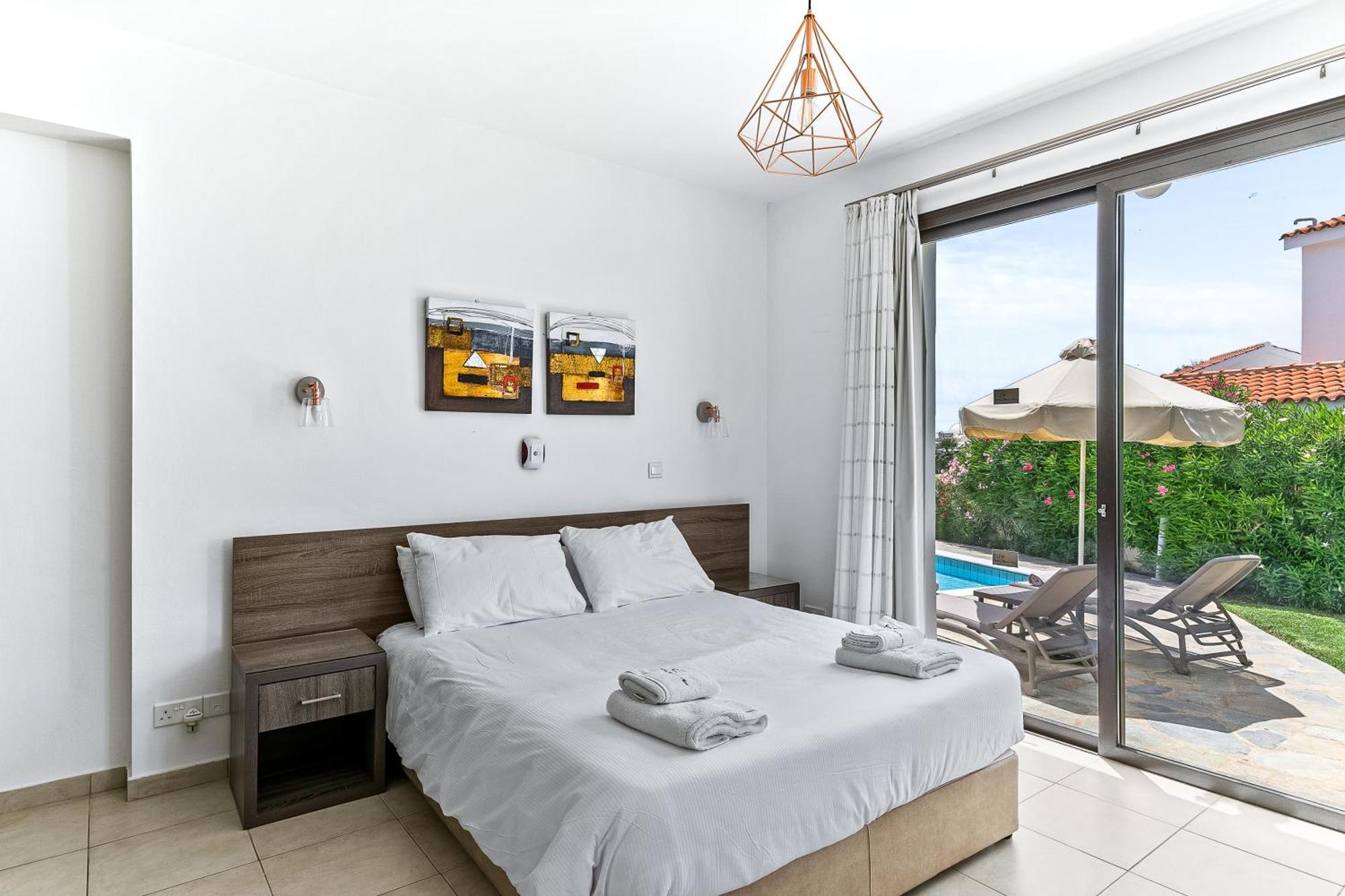Platzia Beach Villas Paphos Luaran gambar