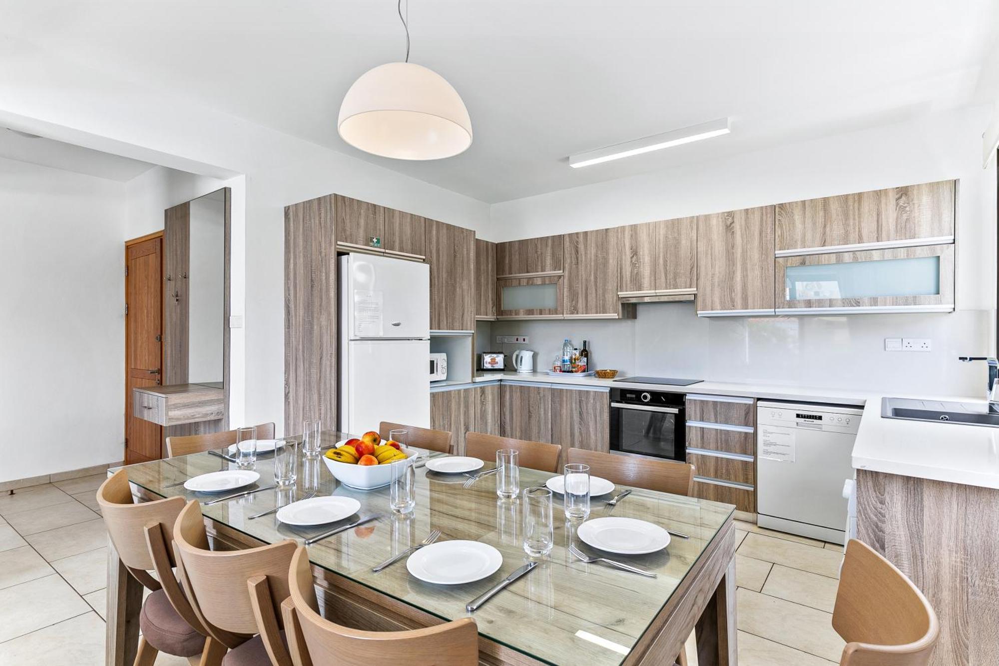 Platzia Beach Villas Paphos Luaran gambar